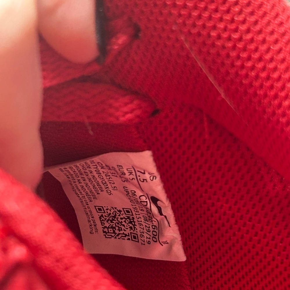 {Nike} Women’s Mid Red Court Vision Sneakers - Picture 5 of 5